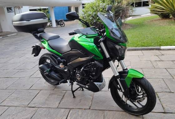 BAJAJ DOMINAR 400 